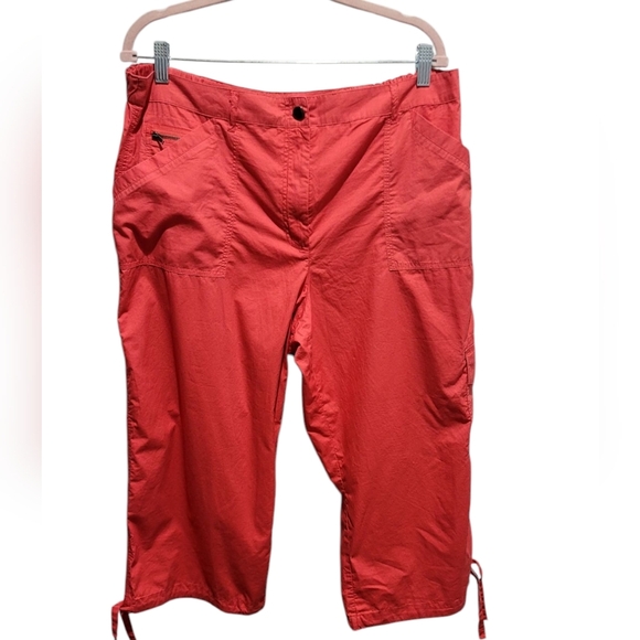 Chico's Pants - Chico's Coral Capri Pants